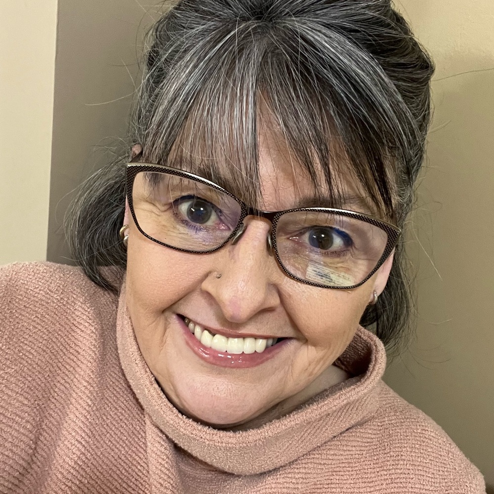 Meet your Posher, Victoria